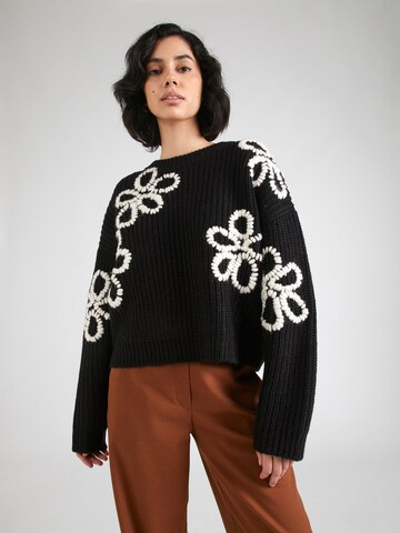Essentiel Antwerp Sweater 'Chew' in Black: front