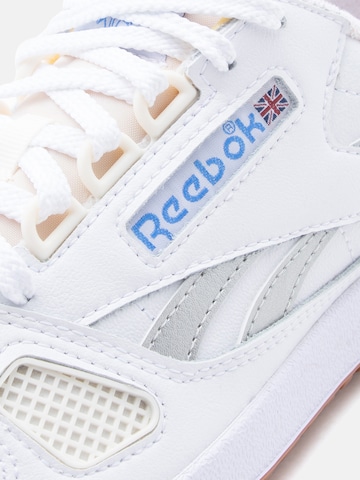 Reebok Rövid szárú sportcipők 'DEFIANCE 88' - fehér