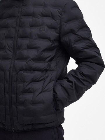 Veste mi-saison Barbour International en noir