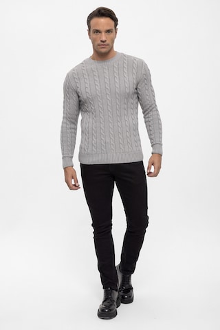 Felix Hardy Sweater in Grey