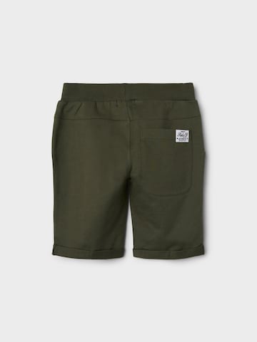 Regular Pantalon 'Vermo' NAME IT en vert