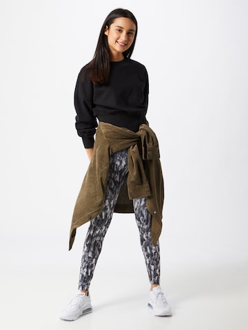 Urban Classics Skinny Leggings in Grijs