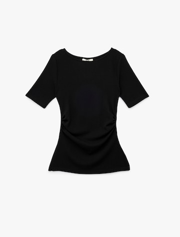 Koton T-Shirt in Schwarz