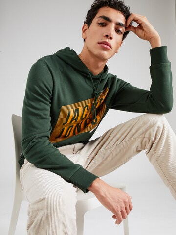 JACK & JONES Sweatshirt in Grün