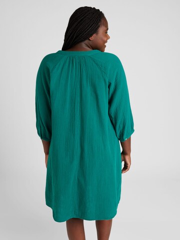 ONLY Carmakoma Платье-рубашка 'THYRA' в Зеленый