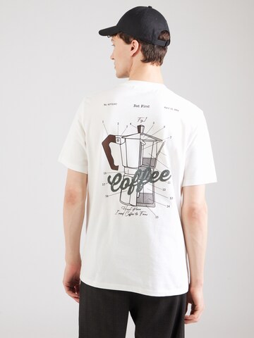 Tricou 'BHKEYON' de la BLEND pe alb: față