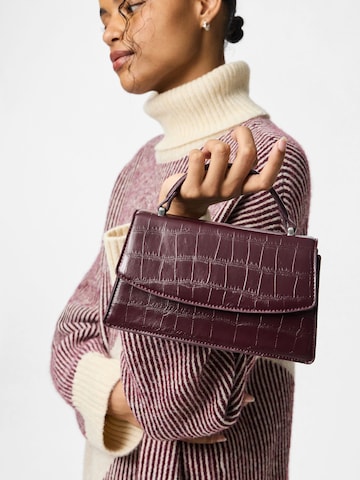 PIECES Umhängetasche 'PCRUKKA KROKO' in Rot