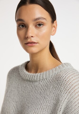 RISA Pullover i grå