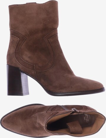 LOTTUSSE Dress Boots in 37,5 in Brown: front