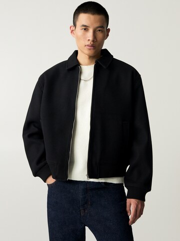 Pull&Bear Jacke in Schwarz: Vorderseite