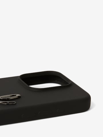 Karl Lagerfeld Θήκη κινητού τηλεφώνου 'iPhone 15 Pro' σε μαύρο