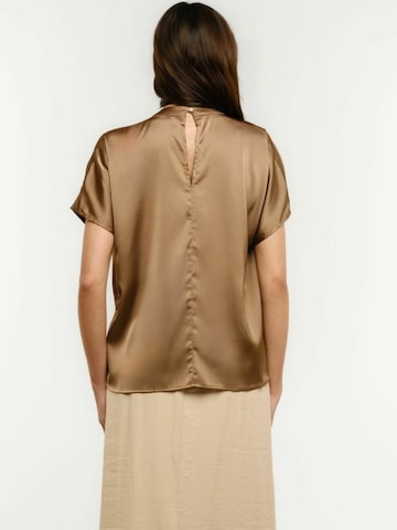 Liberte Essentiel Top ' PIP ' in Bruin