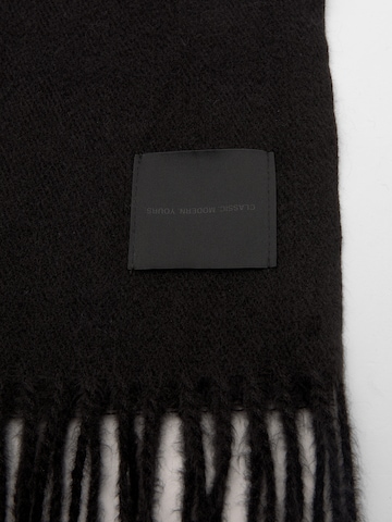 Pull&Bear Scarf in Black