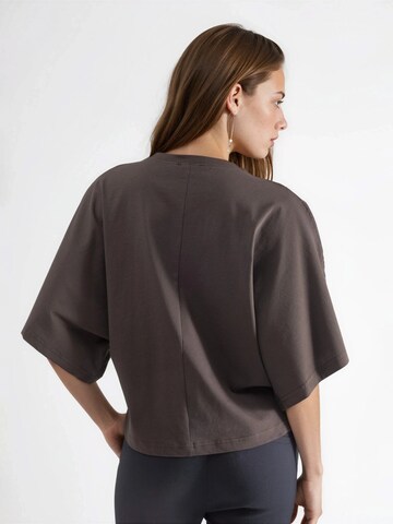 Busem T-Shirt in Braun