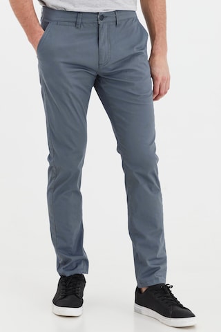 !Solid Regular Chino 'KILIAN' in Blauw: voorkant