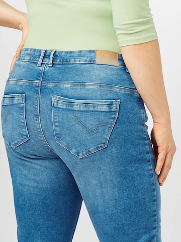 ONLY Carmakoma Regular Jeans 'Laola' in Blue