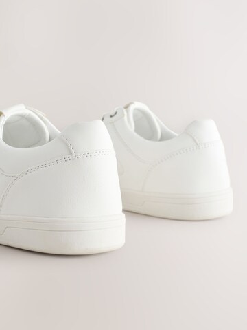 Sneaker bassa di Next in bianco