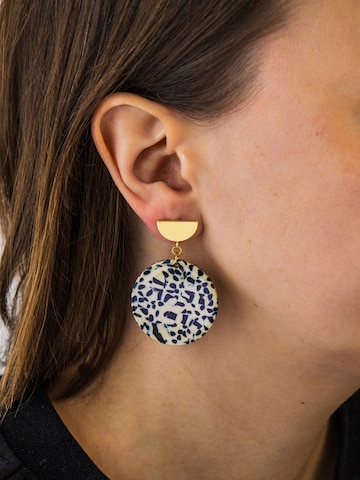 Boucles d'oreilles 'Amal' Fräulein Wunder en beige : devant