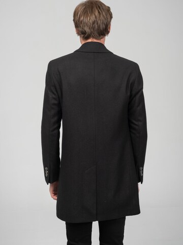 Ron Tomson Winter Coat in Black