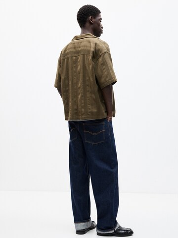 Pull&Bear Comfort Fit Košeľa - Zelená