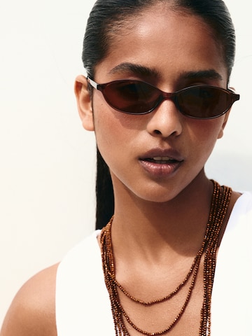 Ochelari de soare de la Pull&Bear pe maro