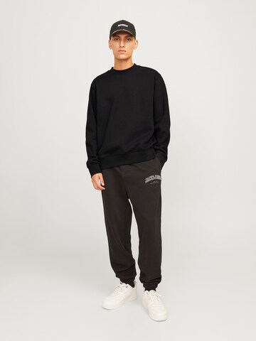 JACK & JONES Collegepaita 'JJEUrban Edge' värissä musta
