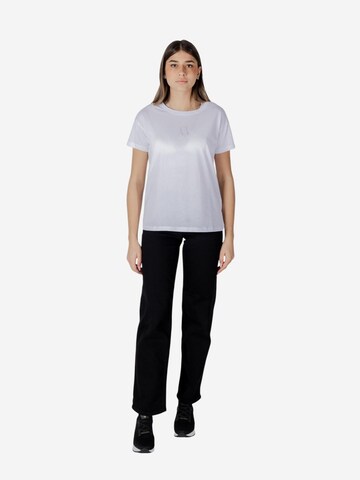 Maglietta 'XW000830 AF10356' di ARMANI EXCHANGE in bianco