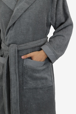 Leonique Long Bathrobe in Grey