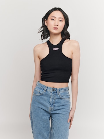 UNFOLLOWED x ABOUT YOU Top 'EDGY RACER' in Black: front