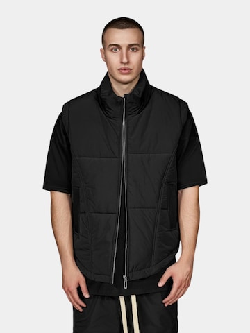 Giacca di mezza stagione 'After Dark Vest - V16832' di Made By Society in nero: frontale