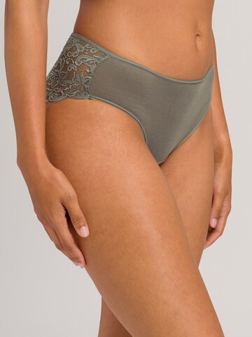 Hanro Midi Slip ' Moments ' in Grün: Vorderseite