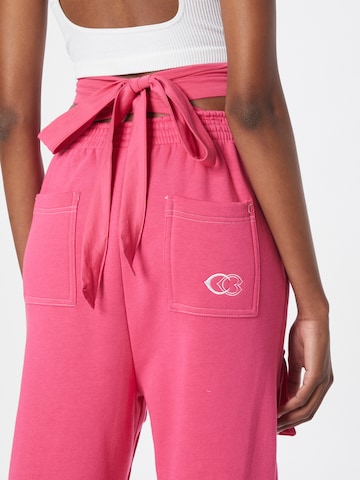 Reebok Tapered Broek 'Cardi' in Roze