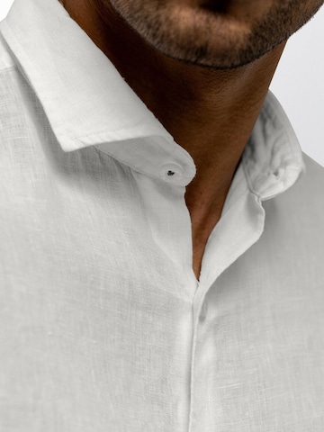 Coupe regular Chemise State of Art en blanc