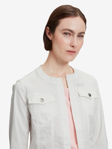 Veste mi-saison Betty Barclay en blanc