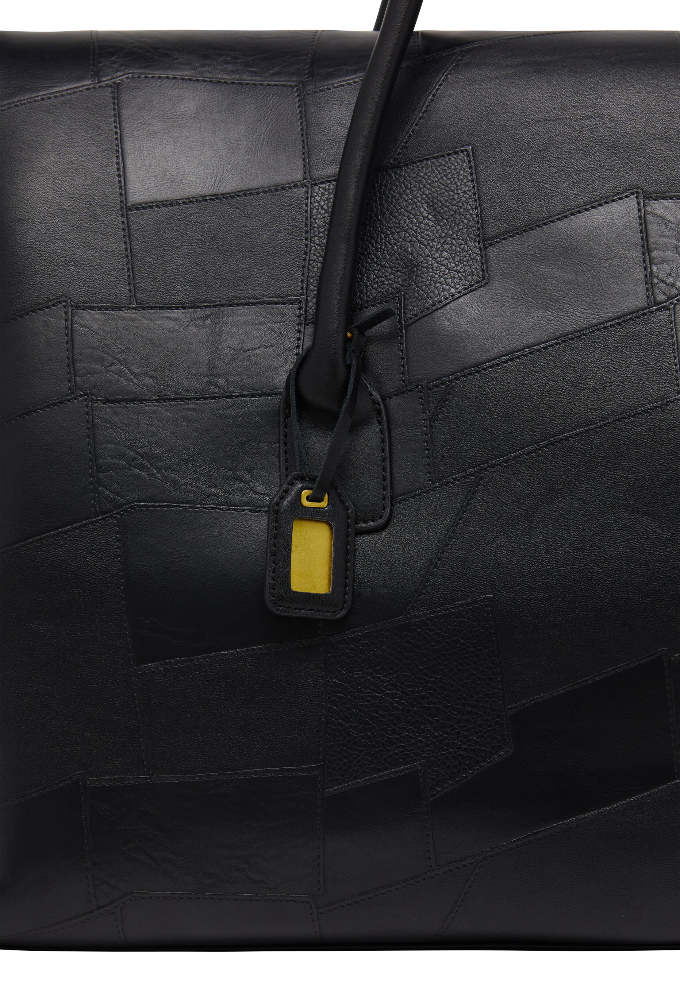 NAEMI Handväska i svart