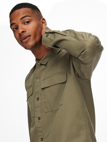 Coupe regular Chemise 'Matti' Only & Sons en vert