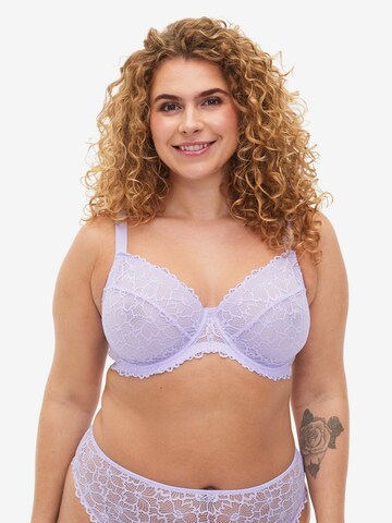 T-shirt Reggiseno 'LNAJA' di Devoted by Zizzi in lilla: frontale