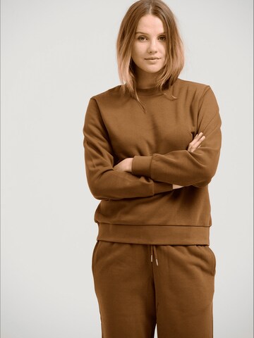 TEESHOPPEN Sweatshirt in Braun