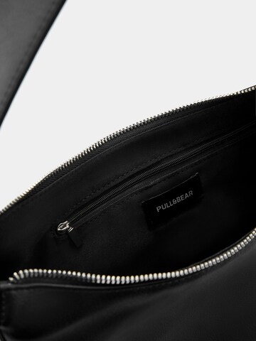 Pull&Bear Shoulder bag in Black