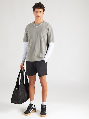 HOLLISTER Avar lõige Püksid, värv must