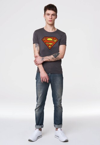 LOGOSHIRT Shirt 'Superman Logo' in Grijs