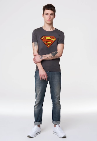 LOGOSHIRT Shirt 'Superman Logo' in Grijs