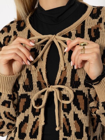 SASSYCLASSY Oversizestrickjacke‌‌‌‌‌‌‌‌ in Beige