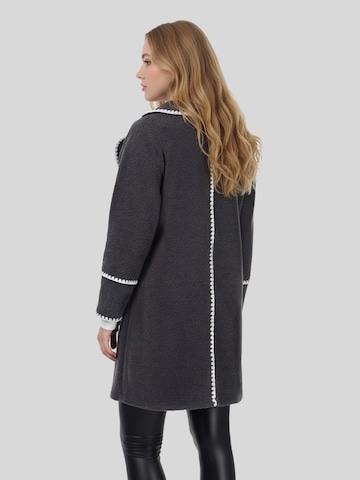 LapaPlus Wintermantel in Grijs