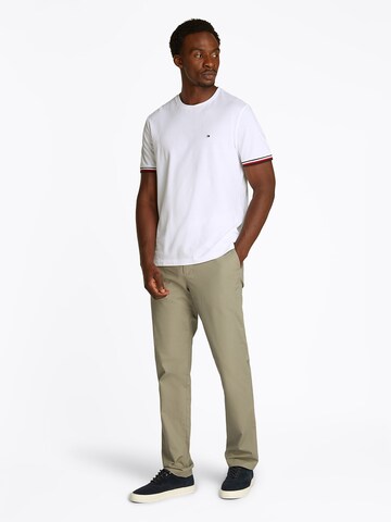 Tricou de la TOMMY HILFIGER pe alb