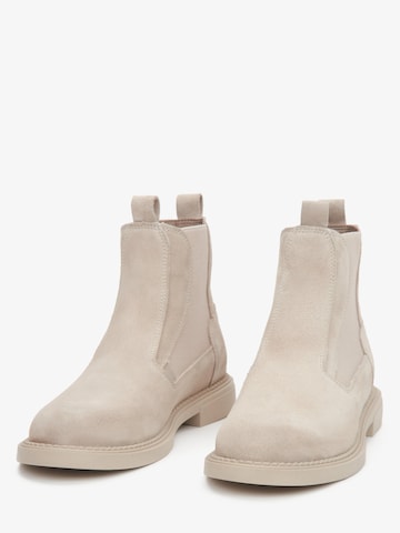 Estro Boots '09-3433' in Beige
