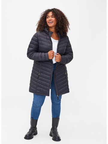 Zizzi Jacke 'SALLY' in Schwarz