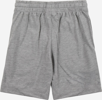 Nike Sportswear Regular Shorts in Grau