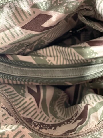 Kumixi Crossbody Bag in Grey