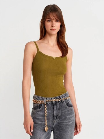 Dilvin Top in Green: front